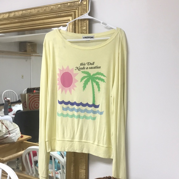 Wildfox Sweaters - Yellow Wildfox Long Sleeve Sweater size Large